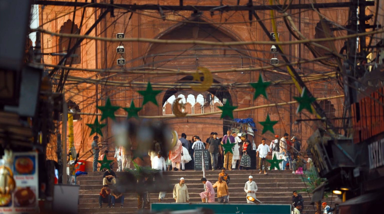 enp-media-documentary-european-quran-project-manuscript-04